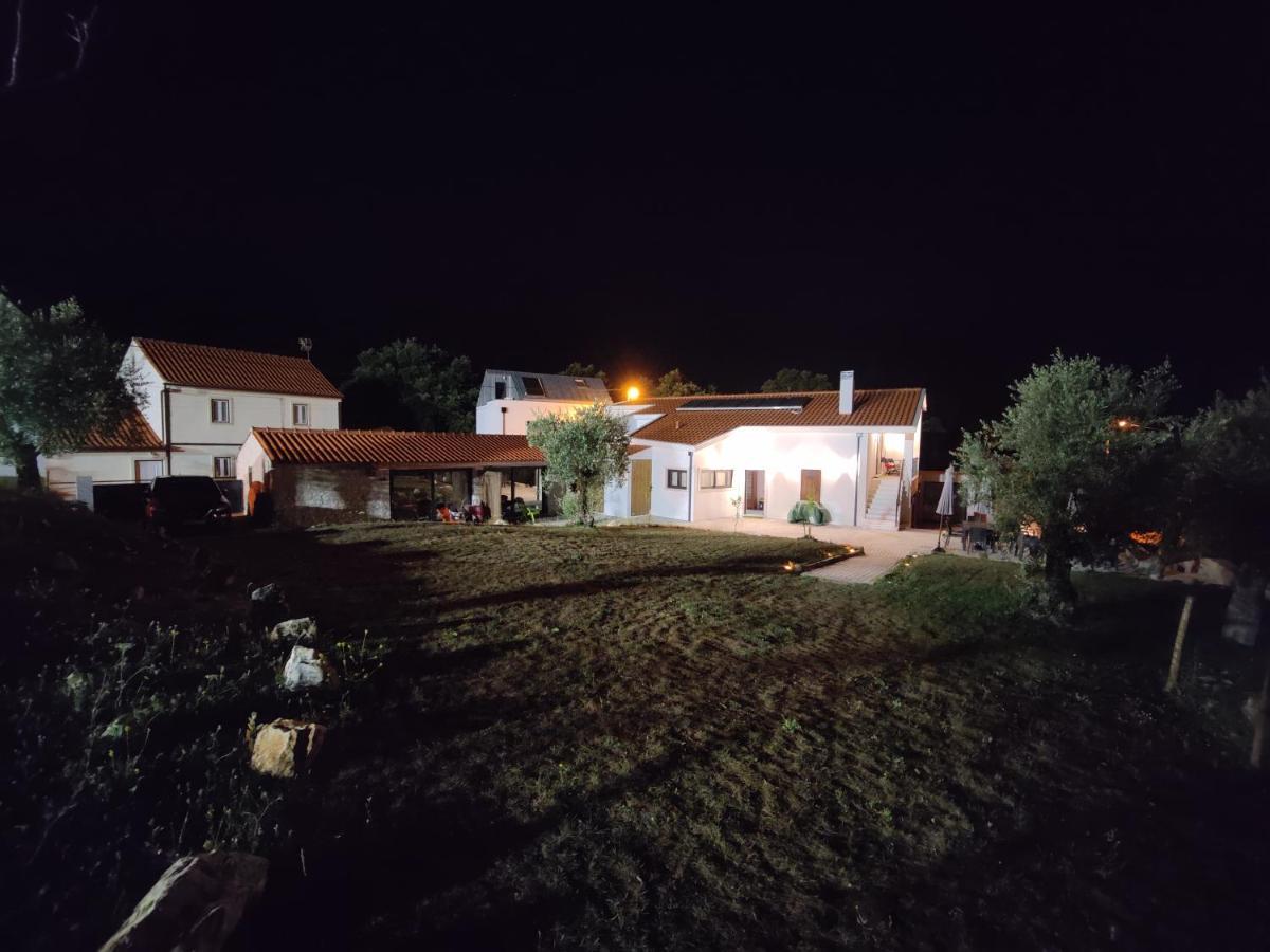 Poço e Meio Santiago da Guarda Exterior foto
